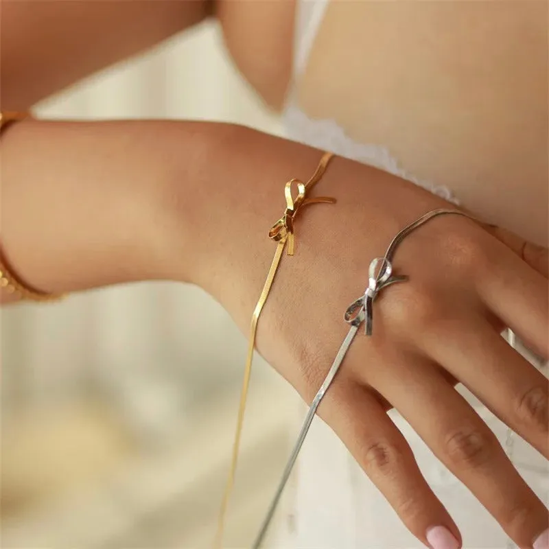 Bow Tie Flat Chain